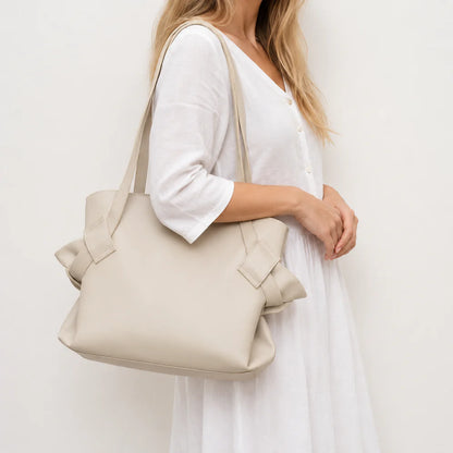 Lunave™ One Bag Your Entire Day  – Closes in Seconds